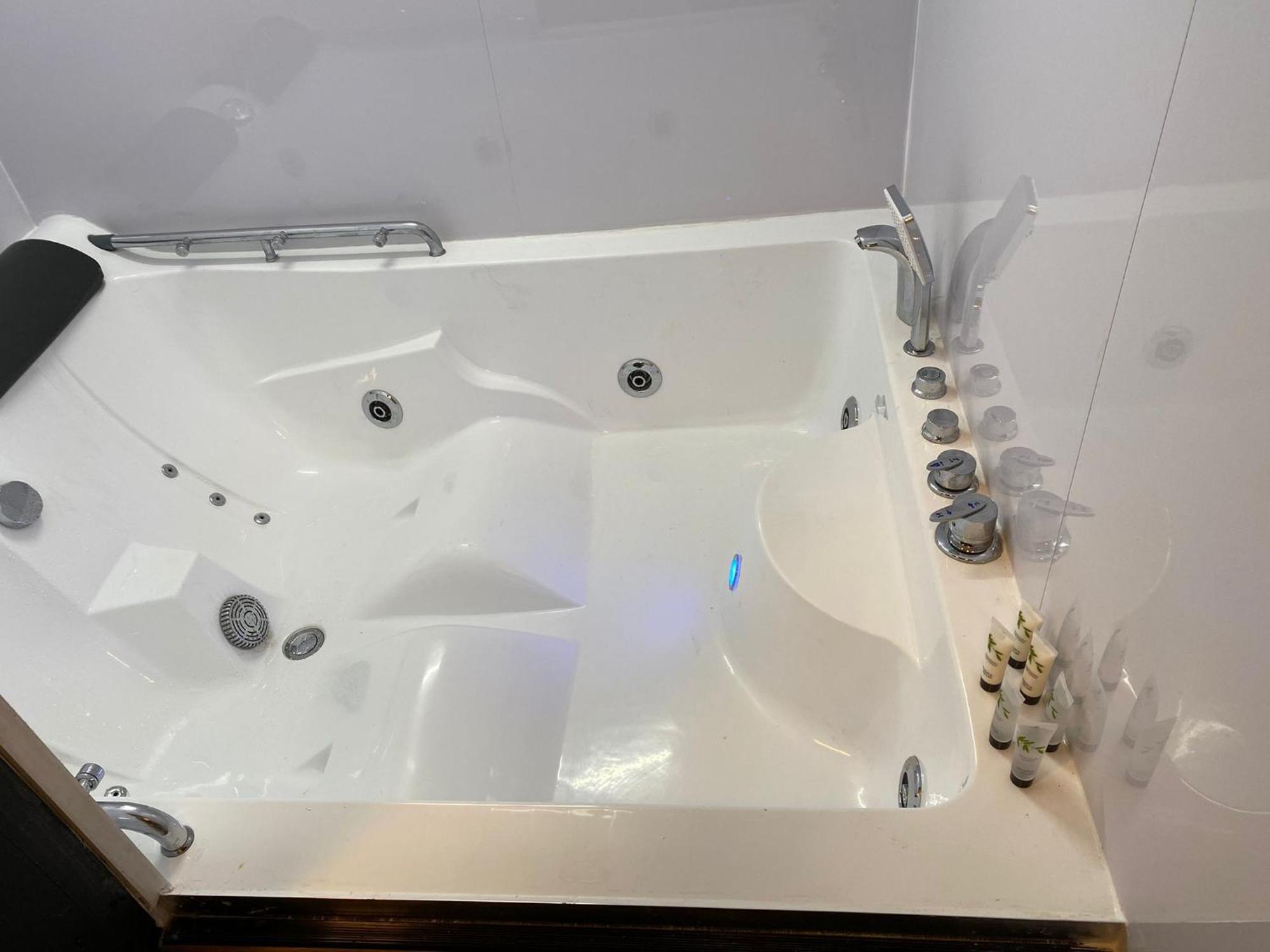 Wns HOTEL Londen Buitenkant foto